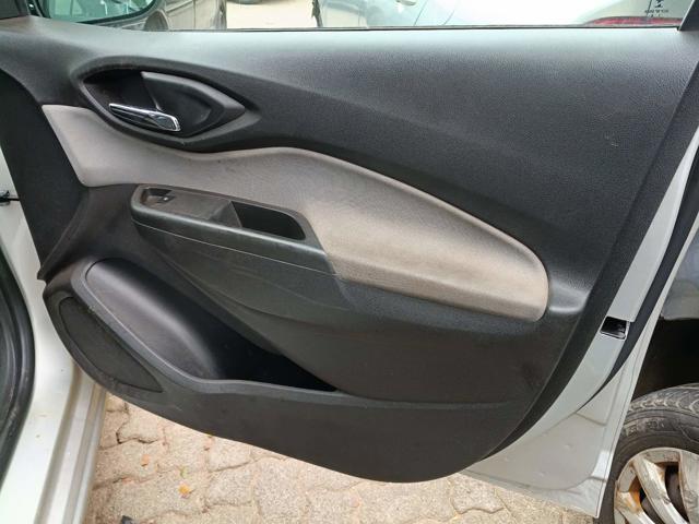 CHEVROLET ONIX - 2019/2019 — foto 16 de 30