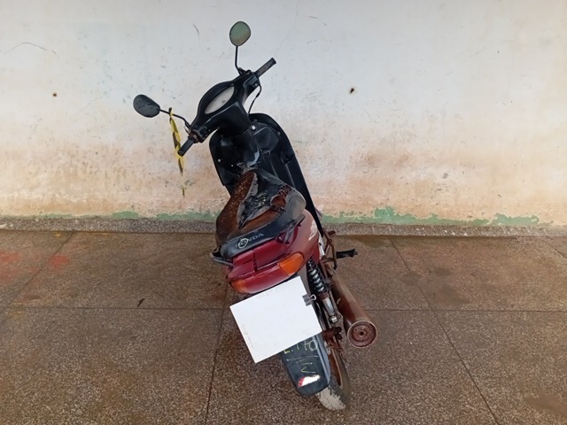 HONDA C100 BIZ ES - 2004/2005 — foto 5 de 10