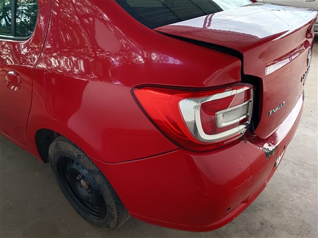 RENAULT LOGAN EXP 16 SCE - 2017/2018 — foto 30 de 31