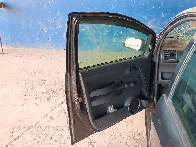 VOLKSWAGEN FOX 1.0 - 2006/2006 — foto 24 de 27