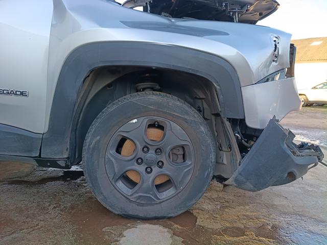 RENEGADE1.8 4X2 FLEX 16V AUT(PCD) - 2020/2020 — foto 25 de 31