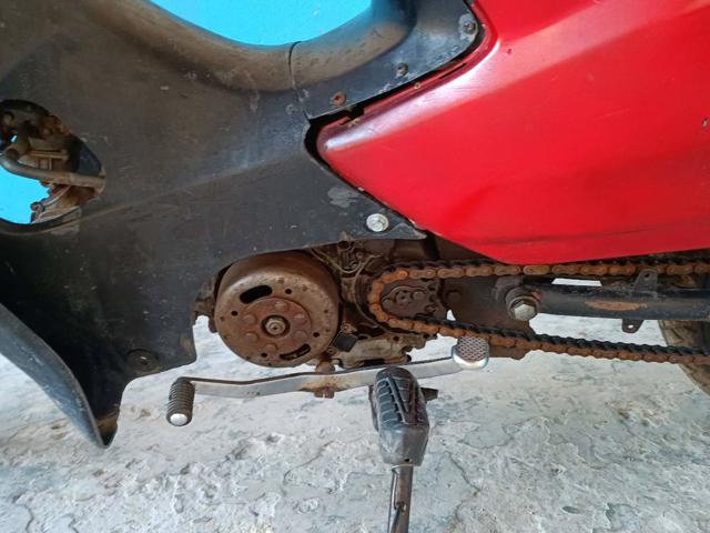HONDA C100 BIZ - 1999/1999 — foto 12 de 13
