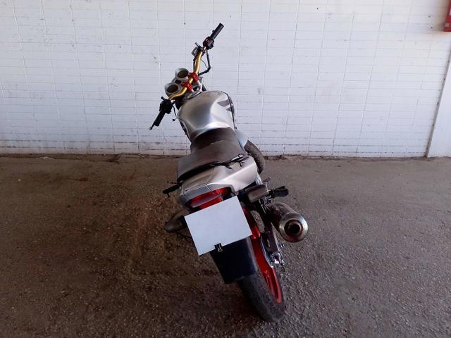 HONDA CBX 250 TWISTER - 2005/2005 — foto 4 de 9
