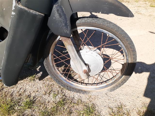 HONDA C100BIZ - 1999/1999 — foto 8 de 10