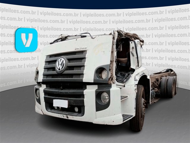 VOLKSWAGEN 24.280 CRM 6X2 - 2014/2014