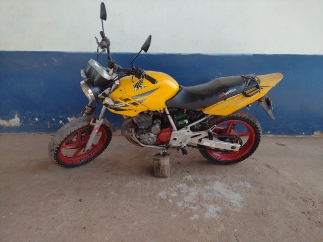Honda CBX 250 Twister 2007 em leilão