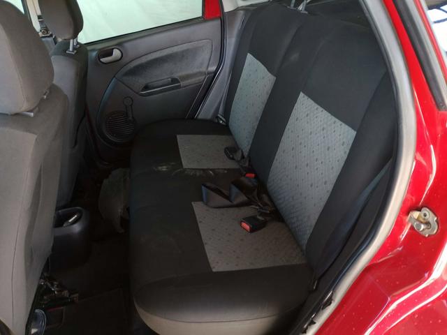 FORD FIESTA 1.6 FLEX - 2013/2014 — foto 18 de 36