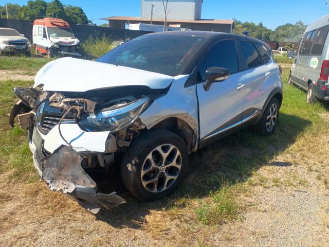 Renault Captur 16 Bose 2021