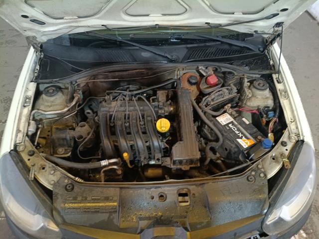 RENAULT CLIO EXP1016VH - 2013/2014 — foto 23 de 27