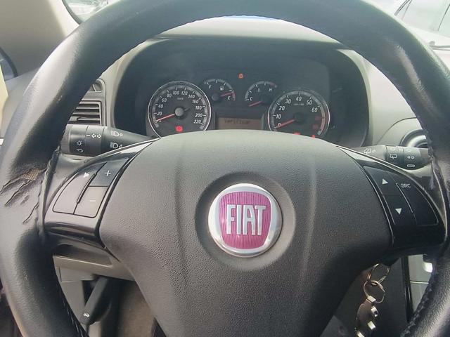 FIAT PUNTO ELX 1.4 - 2009/2009 — foto 6 de 27