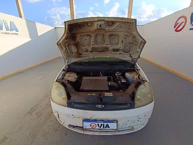 FORD FIESTA - 2003/2004 — foto 26 de 27