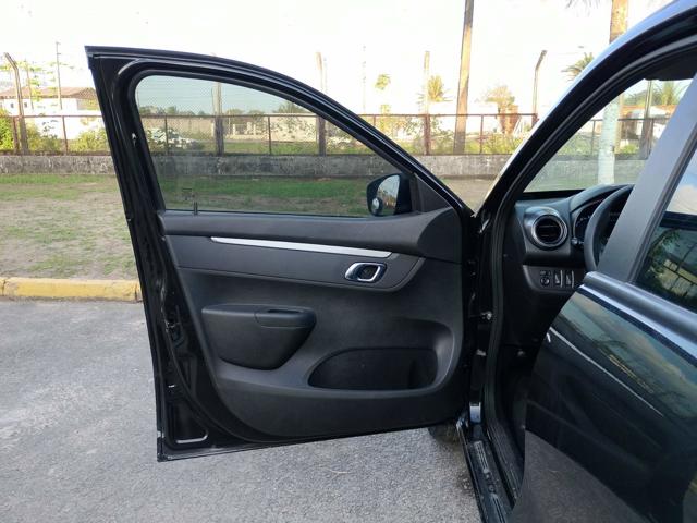 Foto 20 de 46: KWID OUTSID 2 - 2023/2024