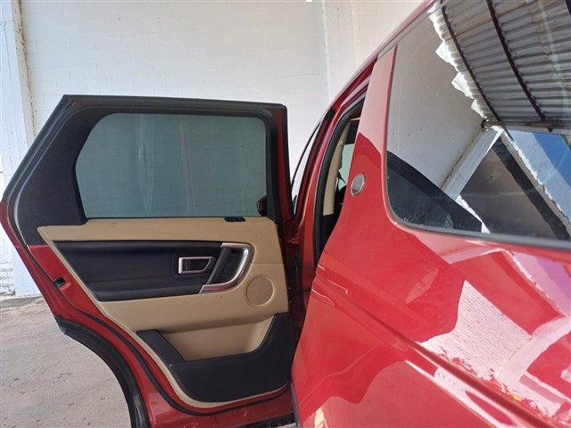 LAND ROVER DISC SPT SI4 HSE 7L - 2016/2016 — foto 14 de 27