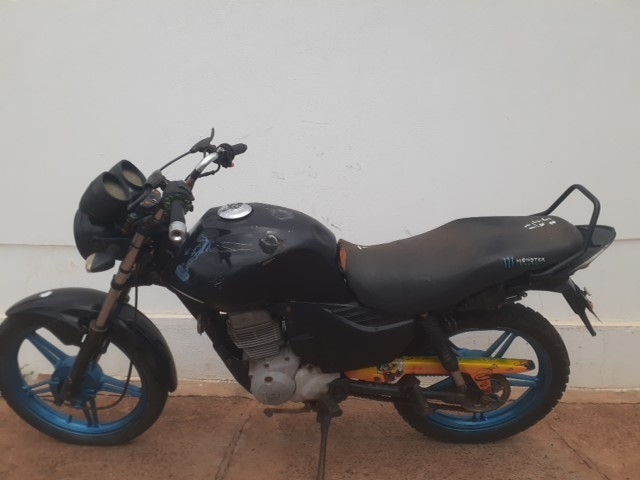 Honda CG 150 FAN ESI 2011 em leilão
