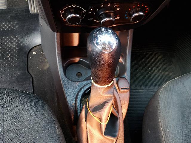 RENAULT SANDERO AUT1016V - 2014/2014 — foto 11 de 40