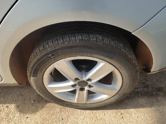 VOLKSWAGEN POLO SEDAN 1.6 COMFOR - 2010/2011 — foto 30 de 35