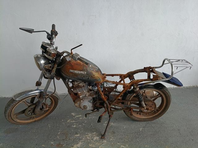 Suzuki Intruder 125