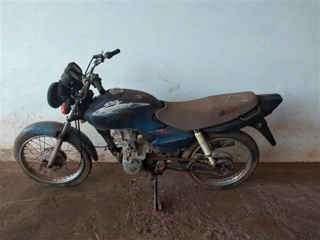 Honda CG 125 Titan KS 2002 em leilão