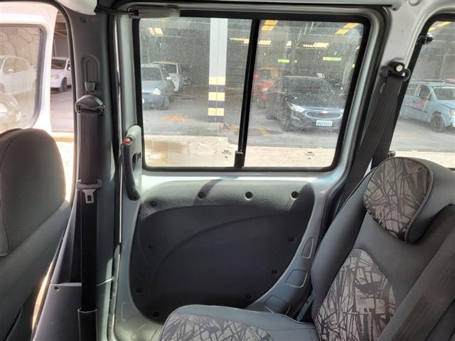 FIAT DOBLO ADV 1.8 FLEX - 2009/2009 — foto 14 de 25