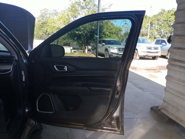 JEEP COMPASS LONG TF - 2022/2022 — foto 21 de 40