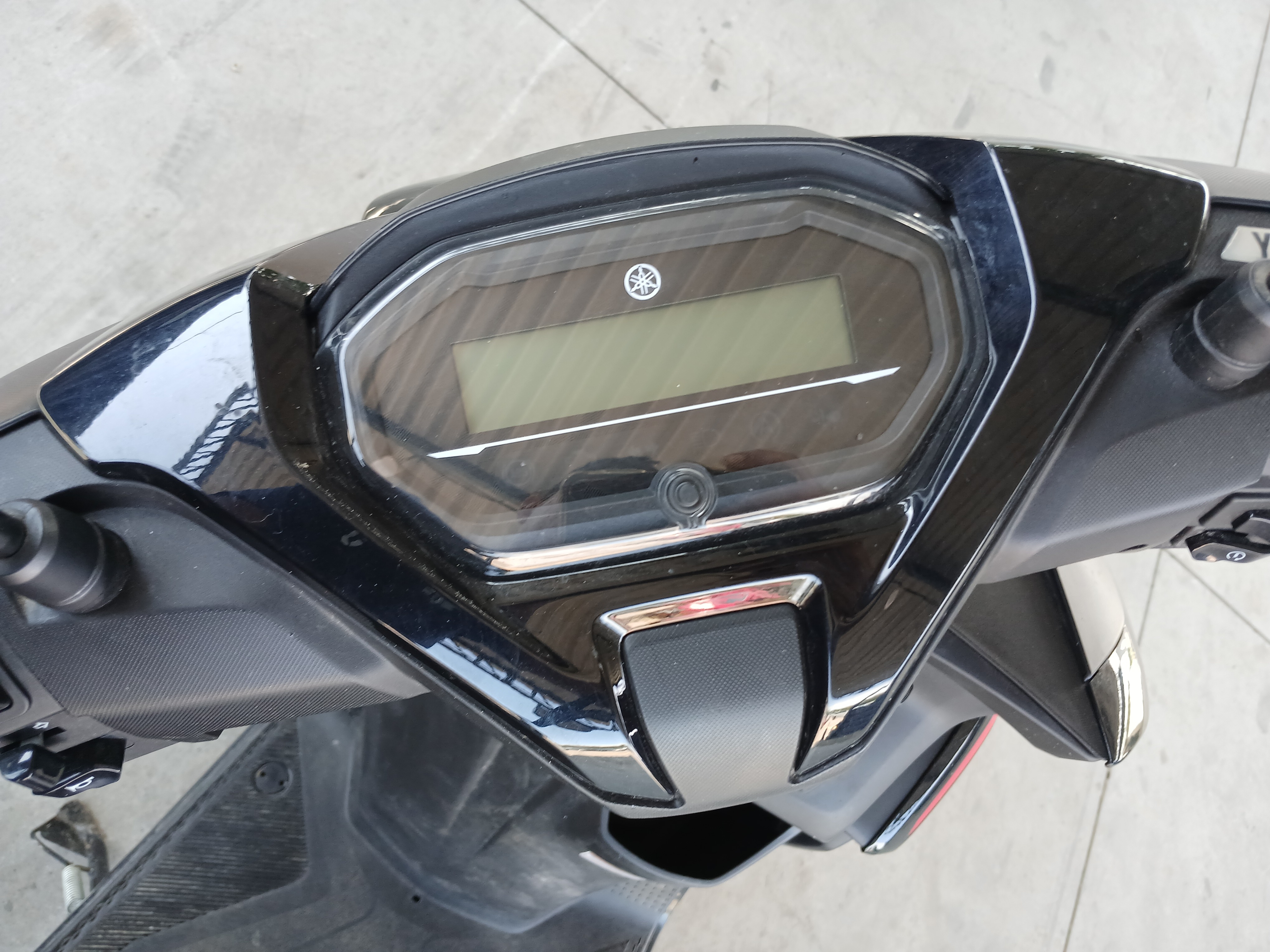YAMAHA FLUO 125 - 2025/2026 — foto 10 de 13