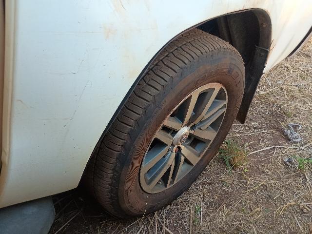 HILUX CD SR 4X4 2.8 TDI DIESEL AUT - 2019/2019 — foto 23 de 25