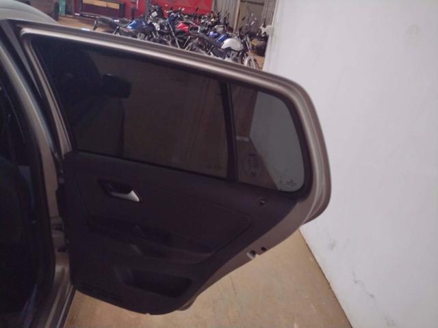 VOLKSWAGEN FOX 1.6 GII - 2014/2014 — foto 15 de 30