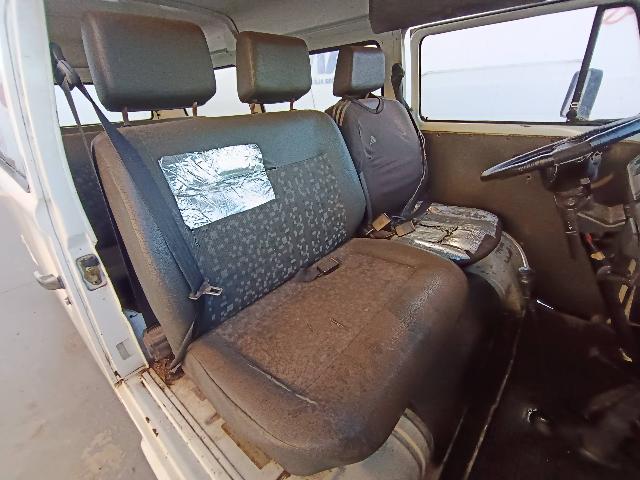 VOLKSWAGEN KOMBI - 2004/2005 — foto 12 de 23