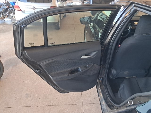 CHEVROLET ONIX 10TAT LT1 - 2020/2020 — foto 13 de 29