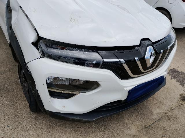 Foto 42 de 48: E-KWID INTENS - 2023/2024