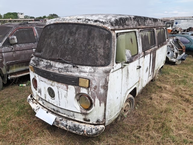 VOLKSWAGEN KOMBI - 0/0