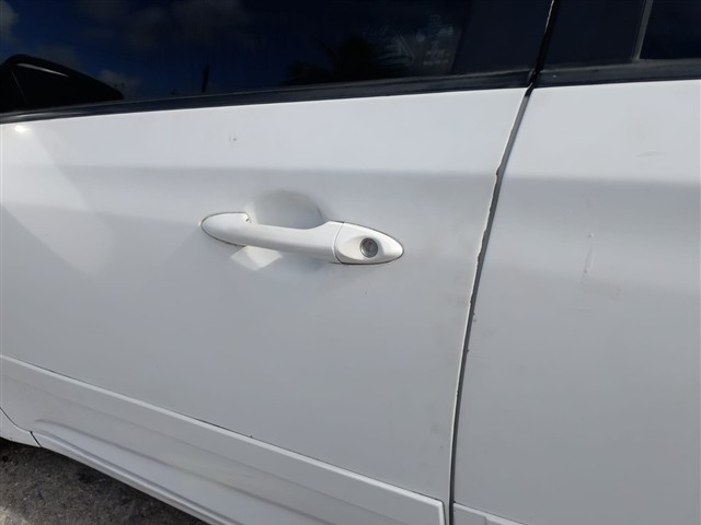 HYUNDAI HB20 1.6M COMF - 2014/2015 — foto 15 de 40