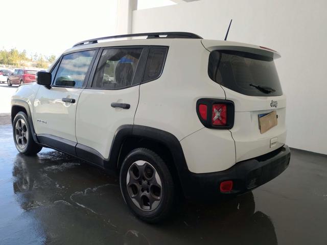 JEEP RENEGADE 1.8 AUTOM. - 2021/2021 — foto 3 de 40