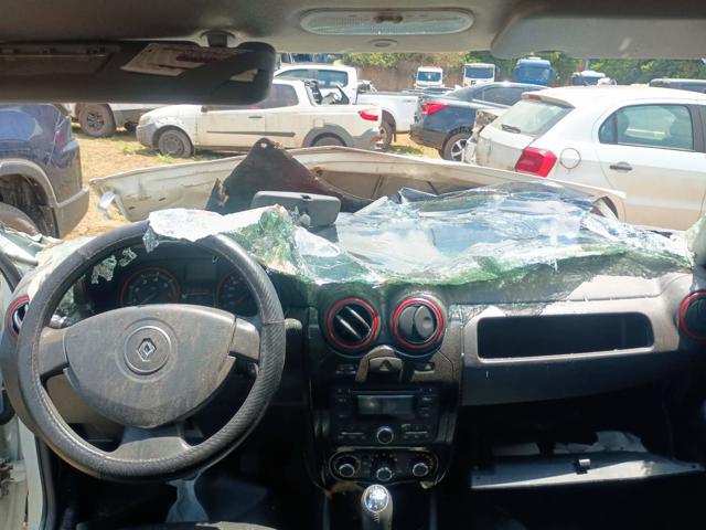 RENAULT SANDERO STEPWAY - 2012/2013 — foto 5 de 36