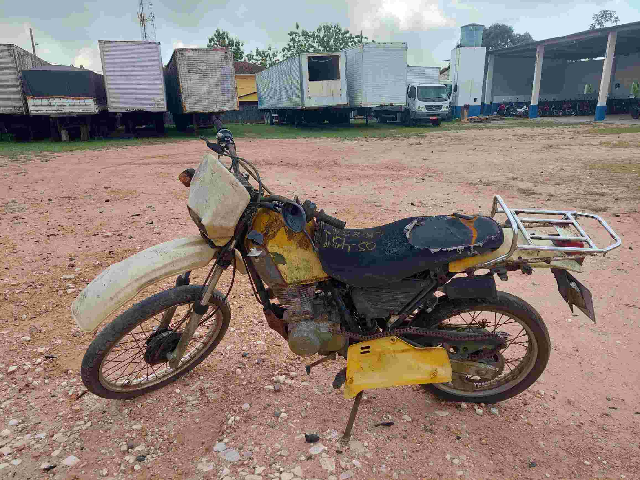 HONDA - XLR 125 - leilão extrajudicial - CASTANHAL PA - lance mínimo R$ 226