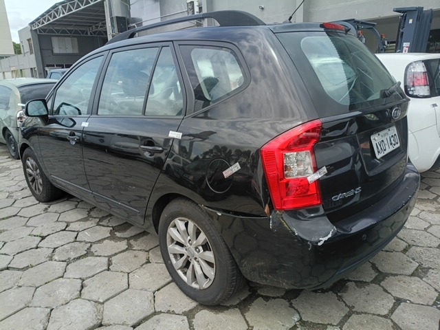 KIA CARENS EX2 2.0L - 2010/2011 — foto 6 de 10