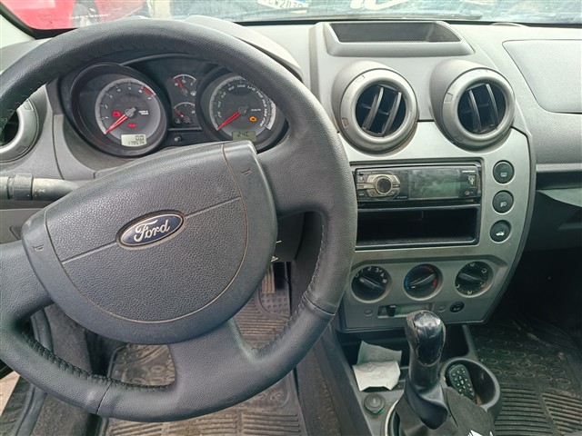 FORD FIESTA SEDAN 1.0 8V FLEX 4P - 2012/2013 — foto 6 de 27