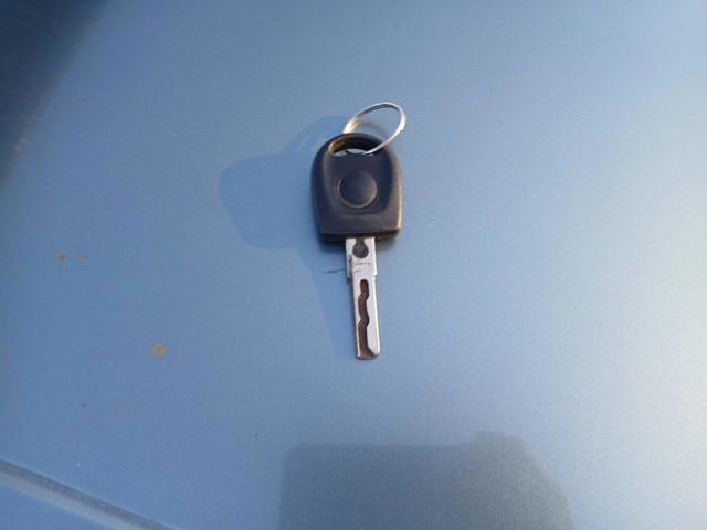 VOLKSWAGEN FOX 1.0 - 2009/2010 — foto 37 de 37