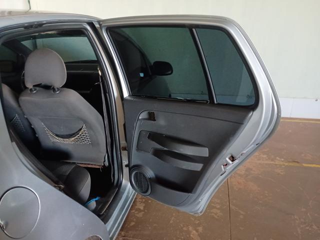 VOLKSWAGEN FOX 1.0 ROUTE - 2008/2009 — foto 17 de 24