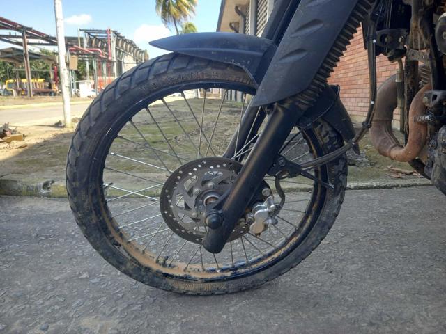 YAMAHA XTZ 250 LANDER - 2025/2025 — foto 9 de 18