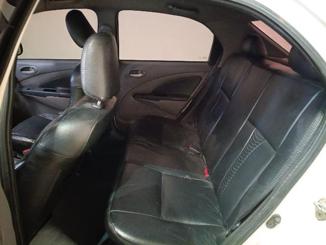 TOYOTA ETIOS SD XLS - 2013/2013 — foto 11 de 33