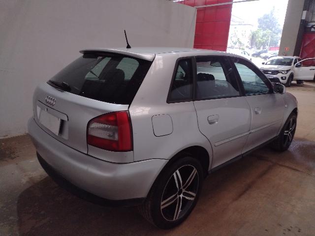 AUDI A3 1.8 - 2002/2002 — foto 4 de 39