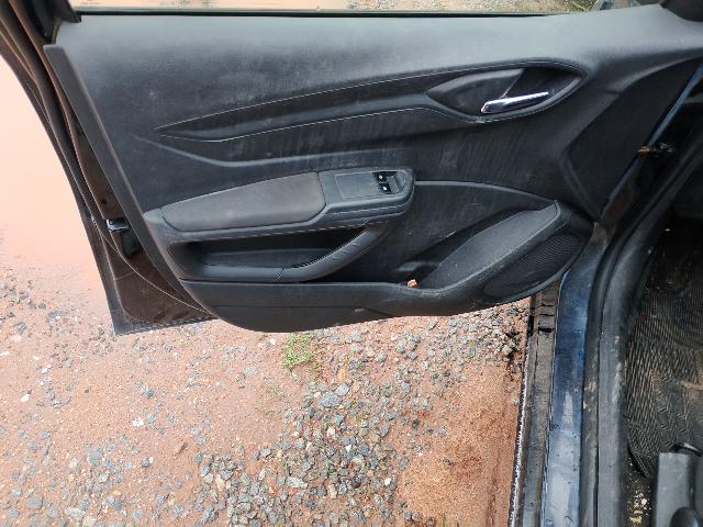CHEVROLET ONIX 1.4MT LT - 2012/2013 — foto 17 de 40
