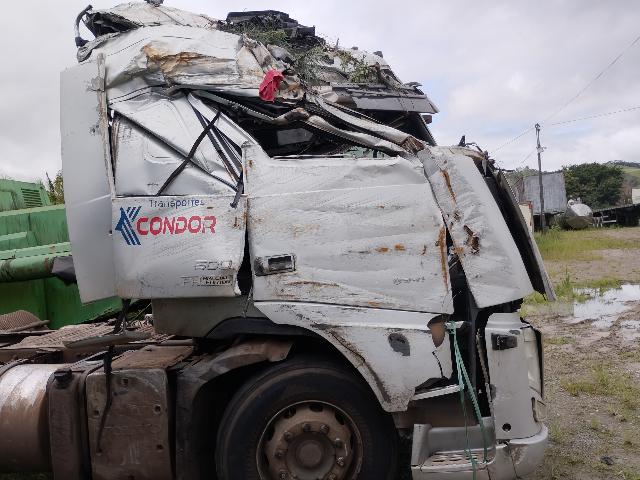 Foto 30 de 30: FH 500 6X2T - 2014/2015