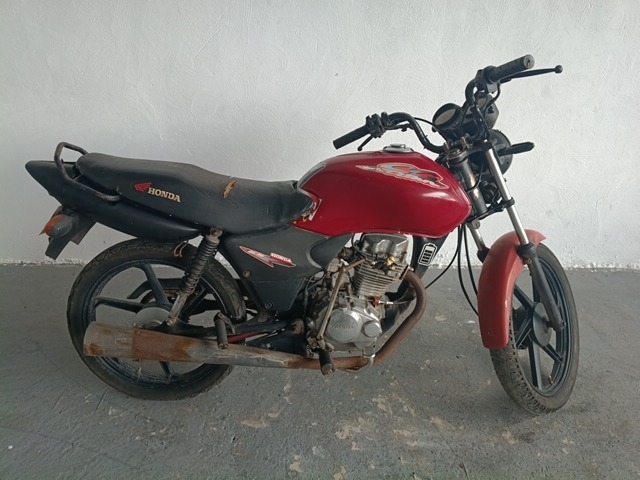 Honda CG 125 Titan ES 2001 em leilão