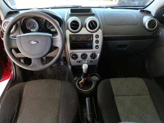 FORD FIESTA 1.6 FLEX - 2013/2014 — foto 5 de 36