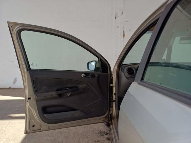 VOLKSWAGEN VOYAGE CL MB - 2015/2016 — foto 12 de 26