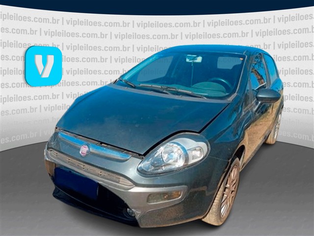 Fiat Punto Essence 1.6 2013 em leilão