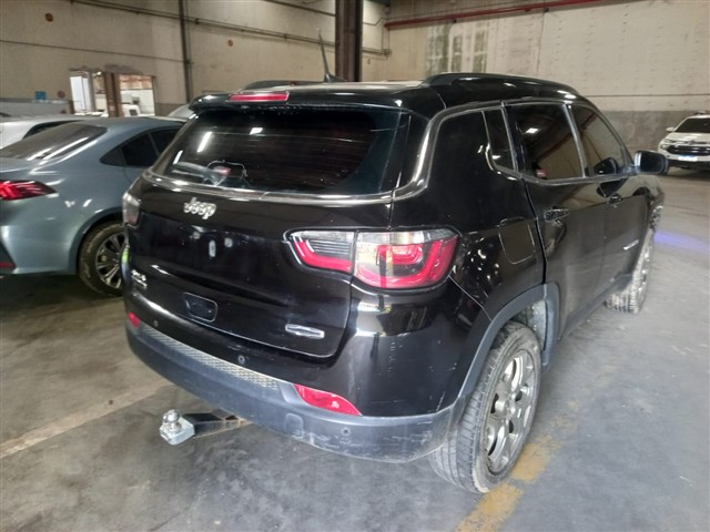 JEEP COMPASS LONGITUDE D - 2018/2018 — foto 4 de 40