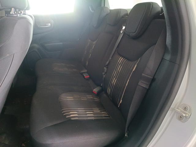 FIAT TORO FREEDOM MT D - 2016/2017 — foto 13 de 30